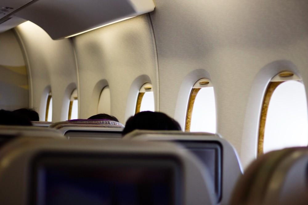 Save up to $120 on last-minute domestic flights across the USA. Our travel experts find you the best deals—call now for exclusive phone-only fares!